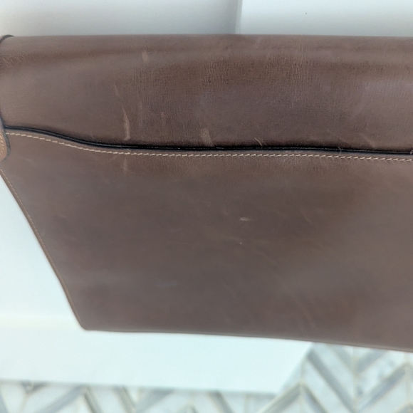 Vintage Brown Leather Envelope Purse. - Picture 6 of 9
